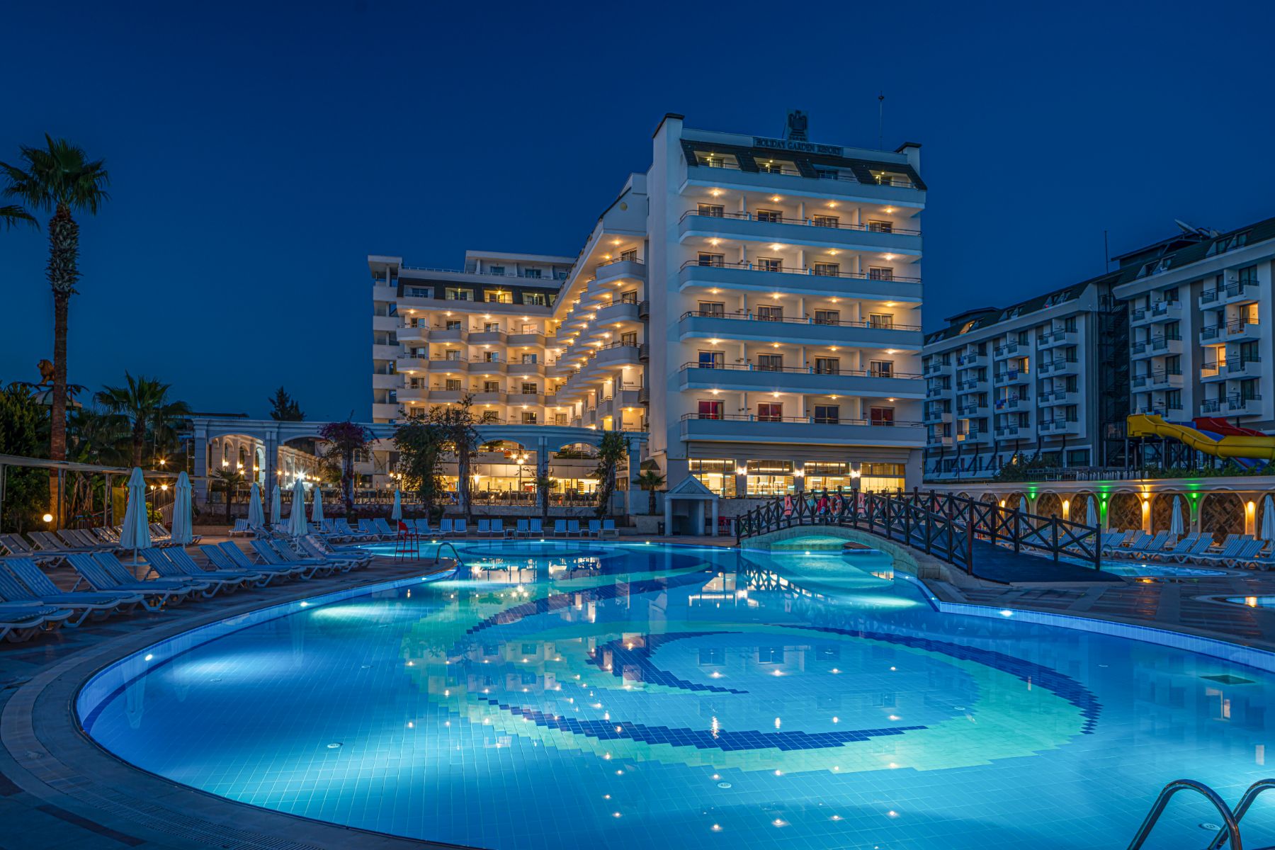 Holiday Garden Resort - 4 Star