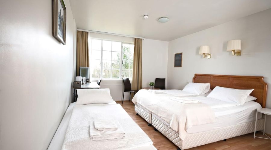 Laxnes - 3 Star - Room only