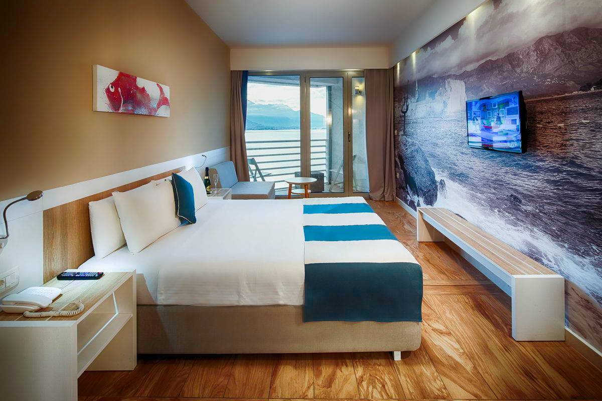 Carine Hotel Delfin - 4 Star