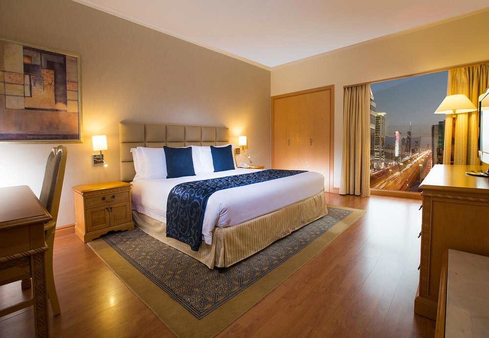 Hotel Millennium Plaza Downtown - 5 Star
