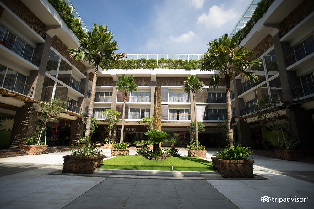 Hotel TS Suites Seminyak - 5 Star