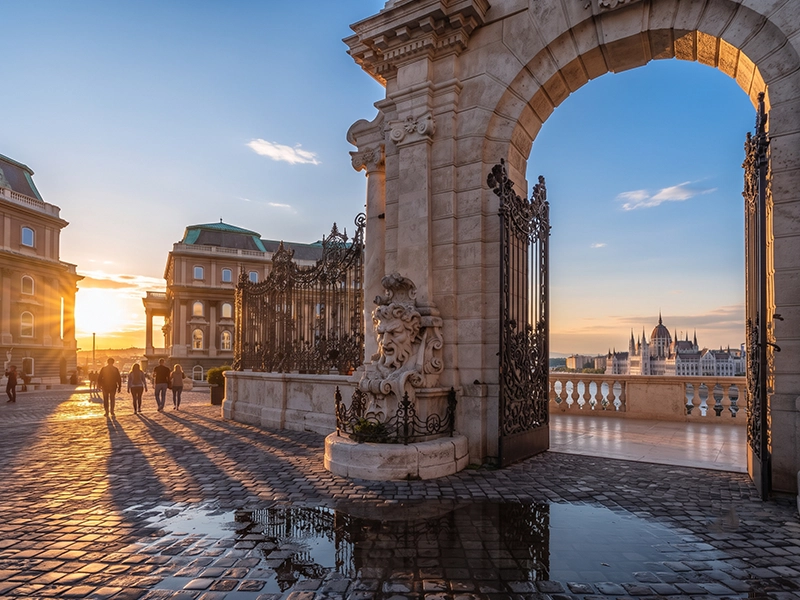 Budapest City Break with Magical Evening Danube Cruise